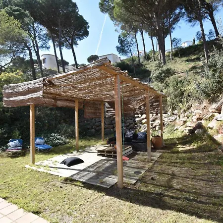 Mireia Holiday home